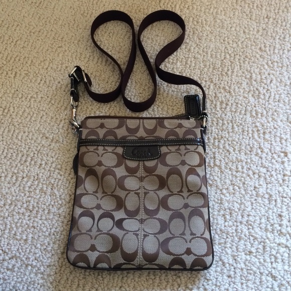 Coach Handbags - Coach purse