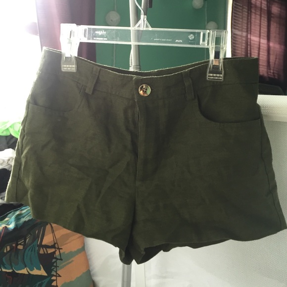 Forever 21 olive green shorts