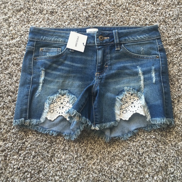 Sneak Peek Boyfriend short