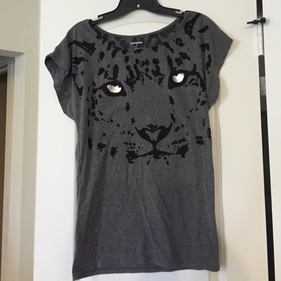 Pristine condition Express graphic tee