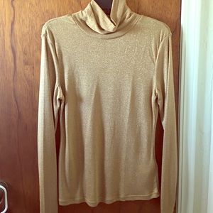 H&M long sleeve gold turtleneck sweater