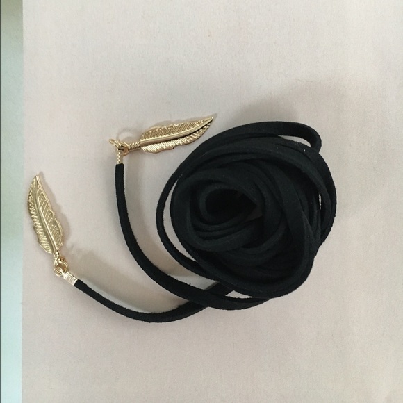 Choker Sale! 10 for $25✨Abigail Leaf Lariat Choker - Picture 2 of 4