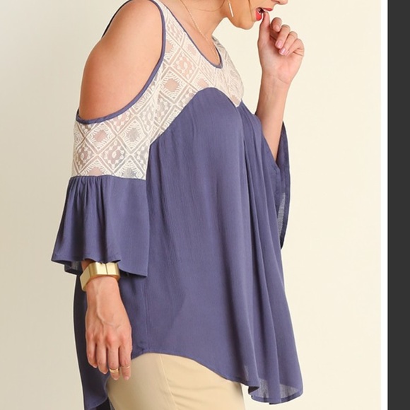 Cold Shoulder Top 💥 1X Only - Picture 2 of 4