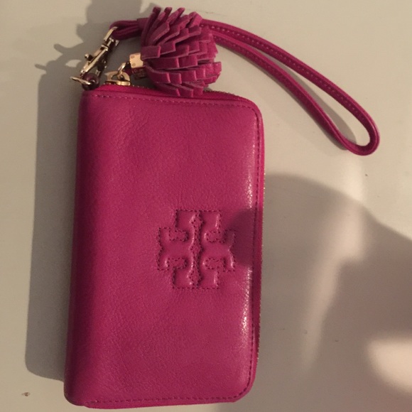 WEEKEND ONLY SALE!!! Tory wristlet/wallet!