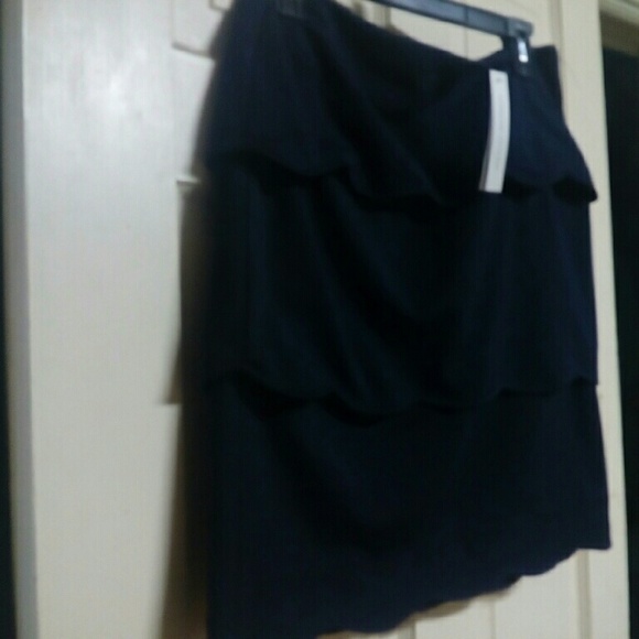 Short Navy Blue skirt Adrienne Vittadini new with - Picture 1 of 3