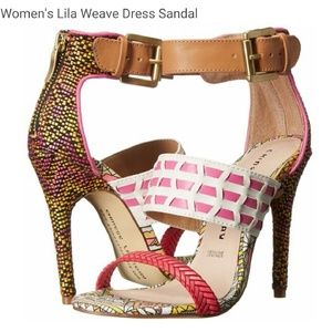 NIB - Ultra Sexy Chinese Laundry Lila Weave Sandal