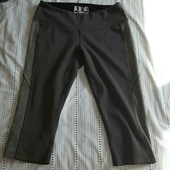 New Balance crop athletic leggings