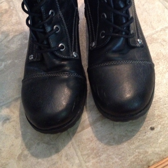 G by Guess combat boots sz 8 great cond! - Picture 3 of 4