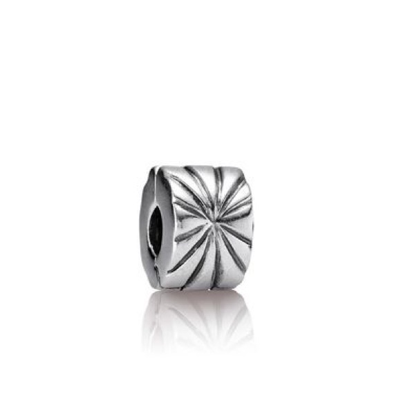 Pandora Sunburst Clips