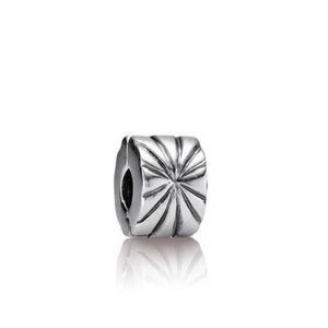 Pandora Sunburst Clips