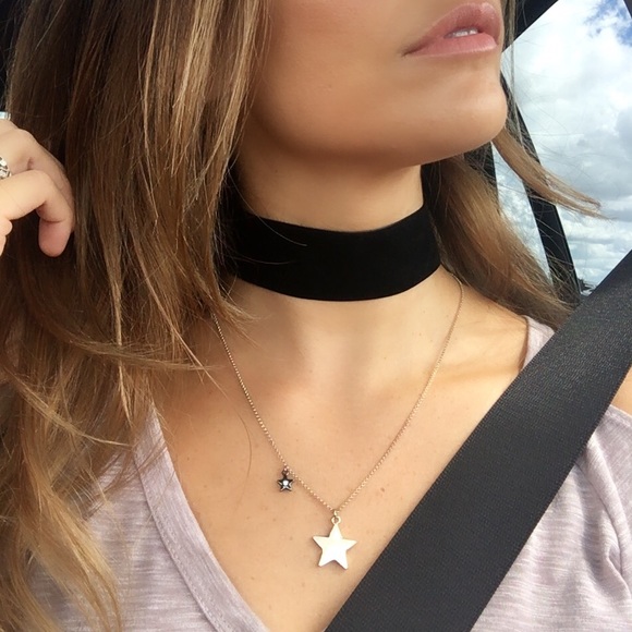 Oversized Velvet Choker Necklace