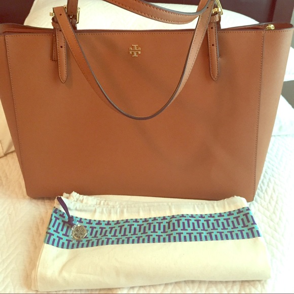 Tory Burch Handbags - Tory  Burch York Tote
