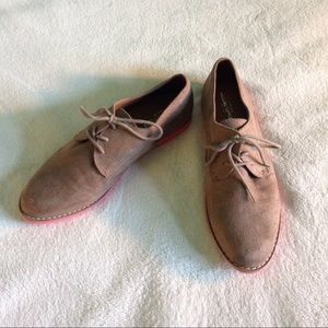Indie Lace-Up Shoes
