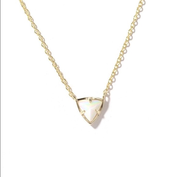 Kendra Scott perry necklace