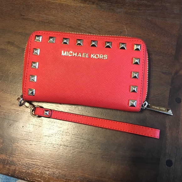 Michael Kors wallet / wristlet