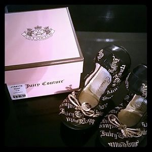 Juicy Couture flats