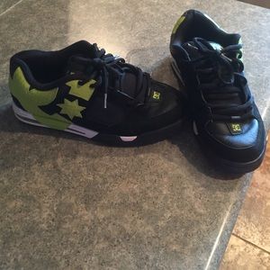 DC shoes