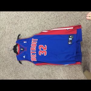 Pistons jersey