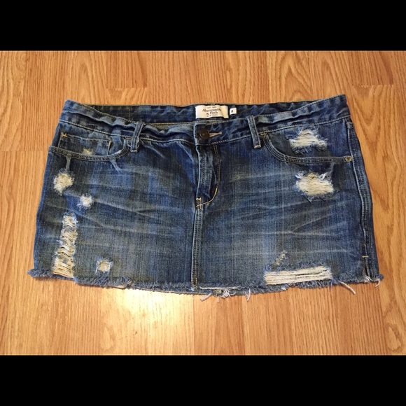 Denim cut off mini