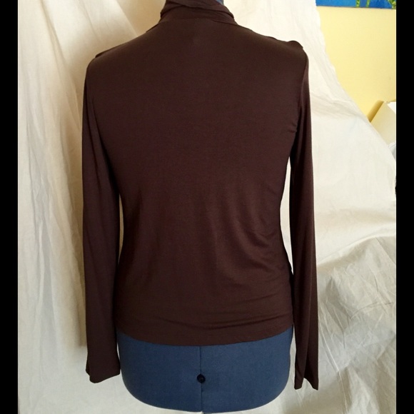 NWT brown turtleneck size M, L - Picture 3 of 4