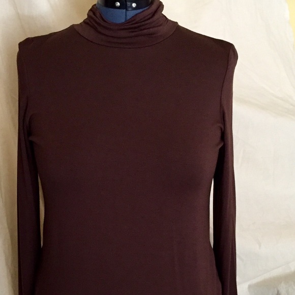NWT brown turtleneck size M, L - Picture 4 of 4