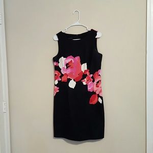 Black floral patterned sheath dress