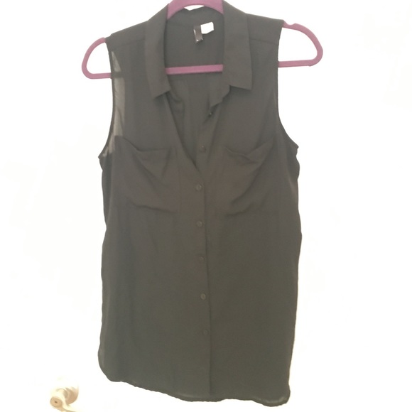 Black button up tank