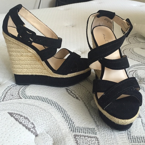 Aldo black wedges