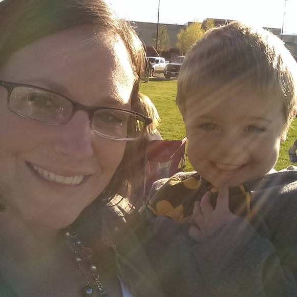 Meet your Posher, Amber - Picture 1 of 1