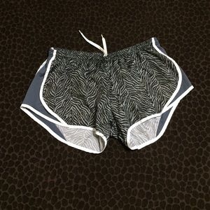 Zebra running shorts XL