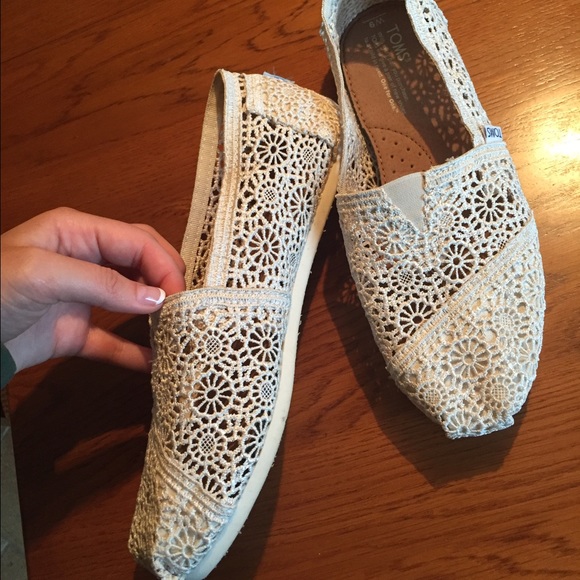 White crochet TOMS