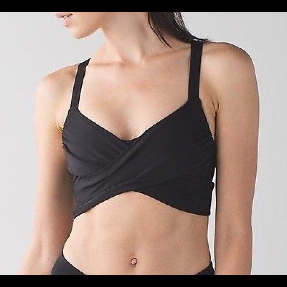 LULULEMON Wrap It Up sports bra (size 4)