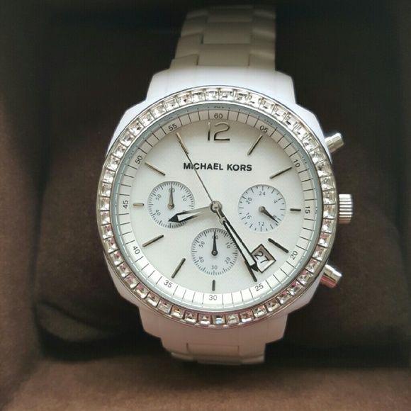 Michael Kors Accessories - Michael Kors