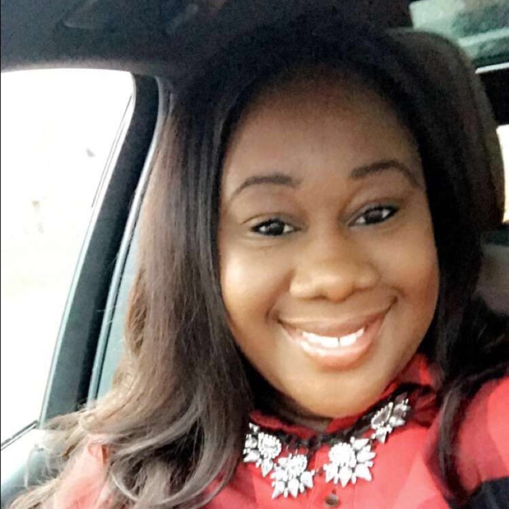 Meet your Posher, Davina