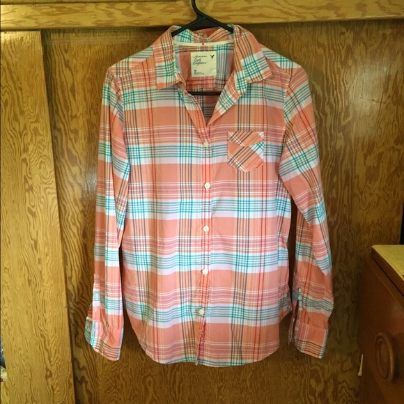American eagle outfitter plaid top.