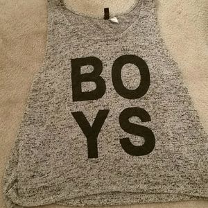 Lightly knitted crop top.