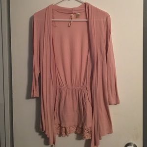 3/4 sleeve light weight cardigan with lace ruffle