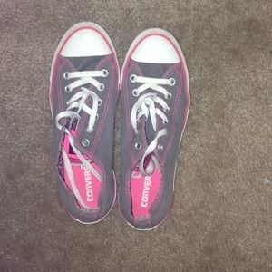 Pinks and gray converse