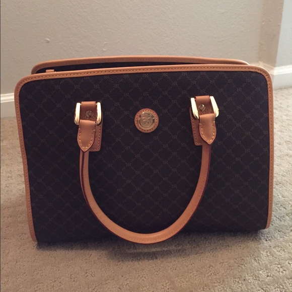 Authentic Rioni handbag with wallet