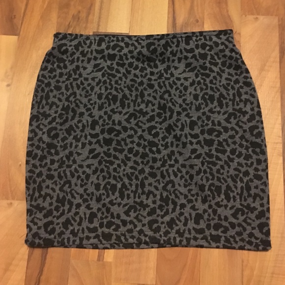 ‼️SOLD‼️Cheetah print pencil skirt