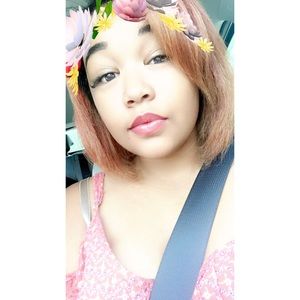 Meet your Posher, Ashia