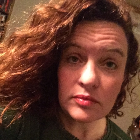 Meet your Posher, Lorie - Picture 1 of 1