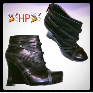 SALE AVA House of Harlow Strappy Wedges worn once