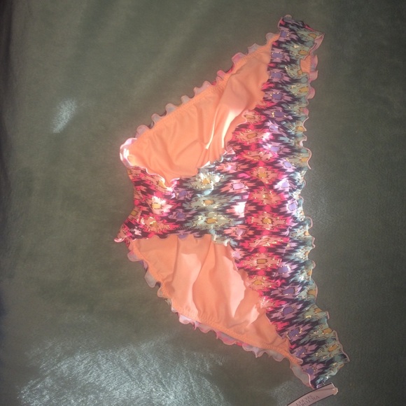 Victoria secret- foil cheeky chevron