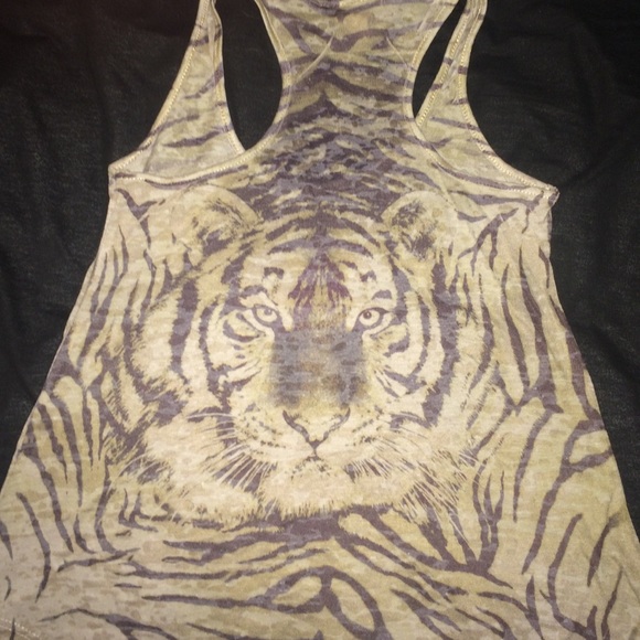 Tiger print crop tank top - Picture 2 of 2