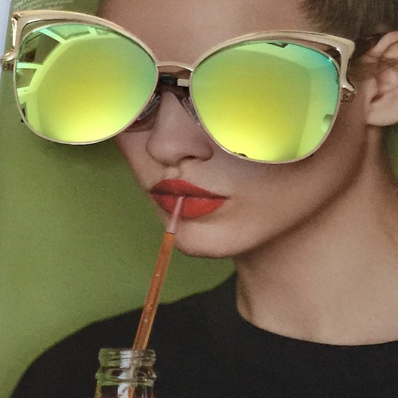 Cat Eye Sunglasses. Price firm. - Picture 4 of 4