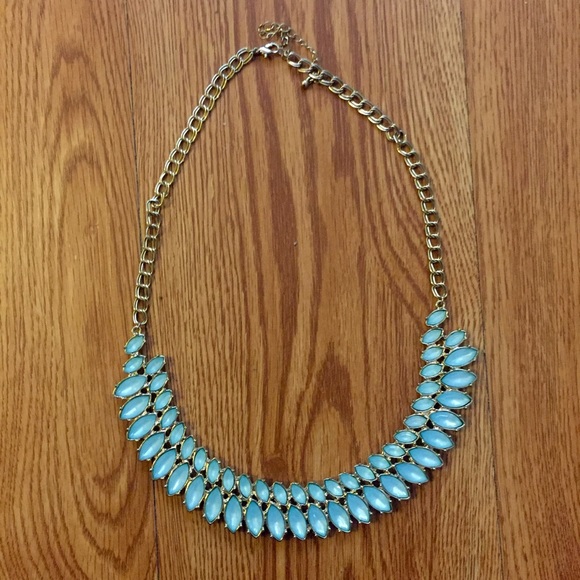 Statement necklace | Francesca's