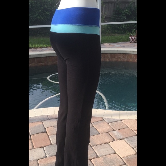 old navy flare yoga pants