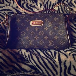 Louis Vuitton Favorite MM