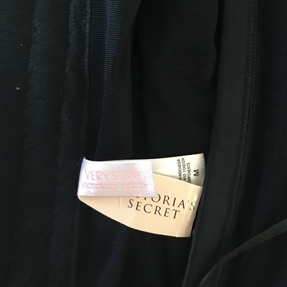 ✨ SOLD ✨ Victoria Secret black corset - Picture 4 of 4